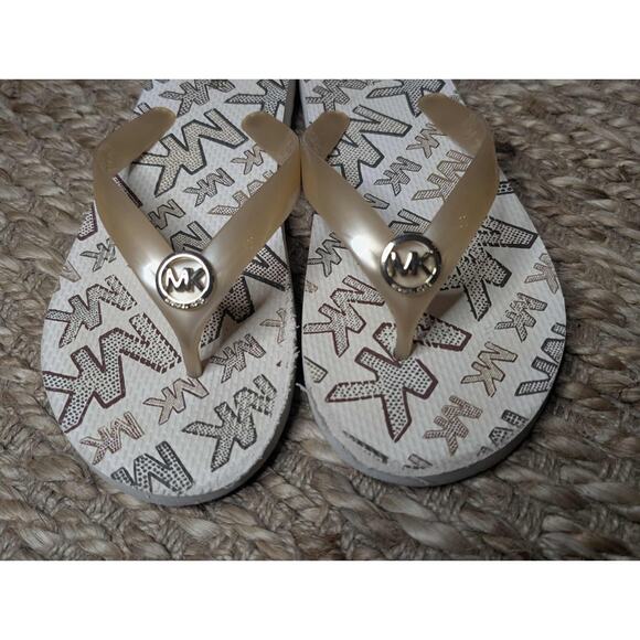 MICHAEL KORS MK FLIP FLOPS JET SET PRINT PVC GOLD SANDALS Size 9 - Picture 3 of 10